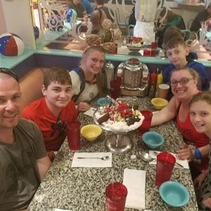 Meet your Posher, Crystal